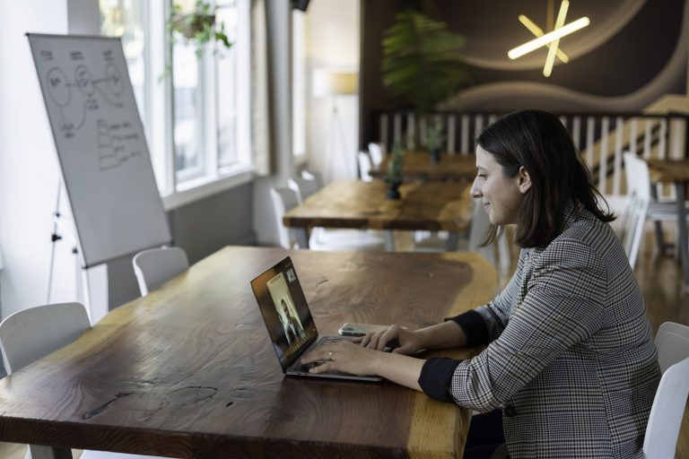 5 cosas que te harán dar la mejor impresión en una entrevista laboral