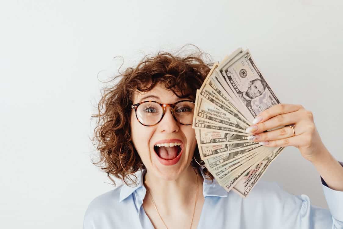 ejemplos de salario emocional