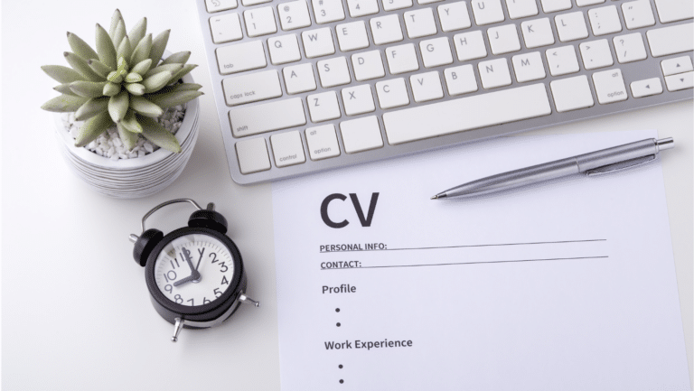 Cómo crear un CV ganador en 2025